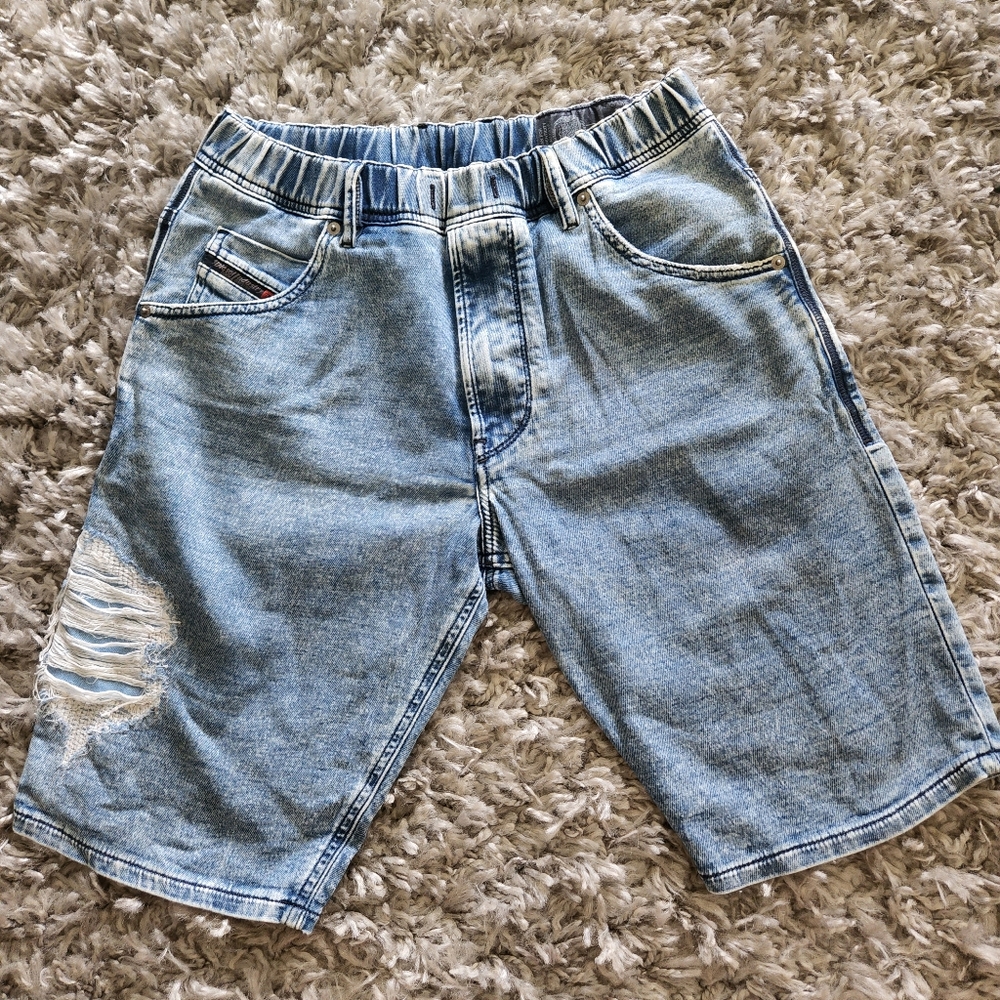 Super soft Men's DIESEL Jogg Jean Shorts